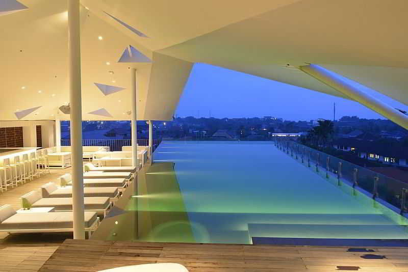 ไอซีอี ซมินญะก์ Hotel เซมินยัค ภายนอก รูปภาพ